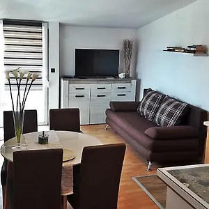 https://apartmani-tatic-stinjan.pula-hotels.org